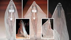 Самые откровенные свадебные платья